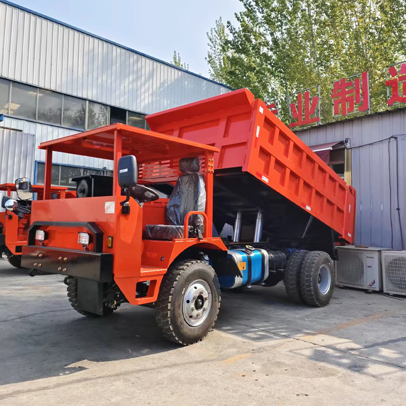 山东一矿14吨矿用四不像井下自卸车厂家直销