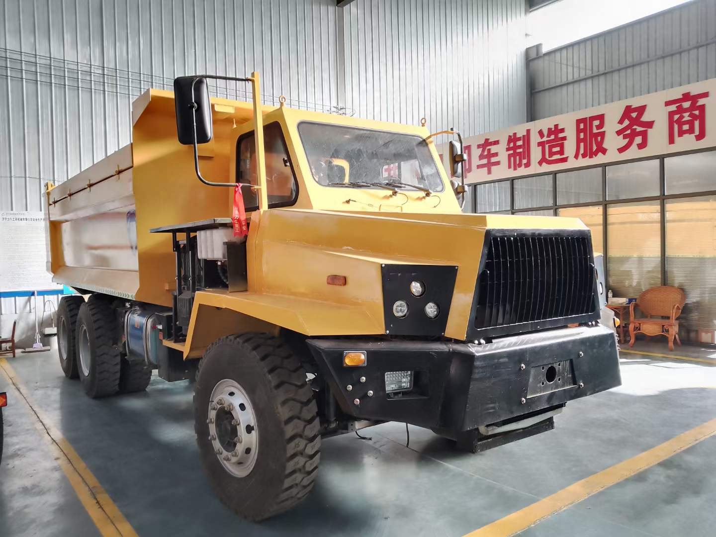 山东一矿20吨四不像矿山车厂家直销带矿安证